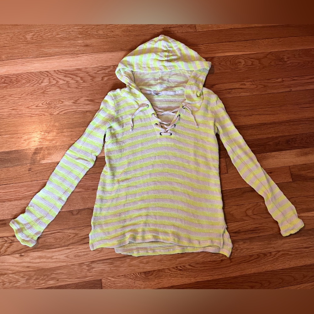 Splendid lightweight sweater